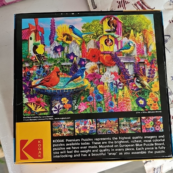 Kodak Premium Puzzle with Vibrant Birds and Flowers - Picture 2 of 2
